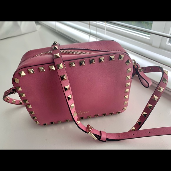 Valentino Pink Camera Bag - Picture 3 of 4